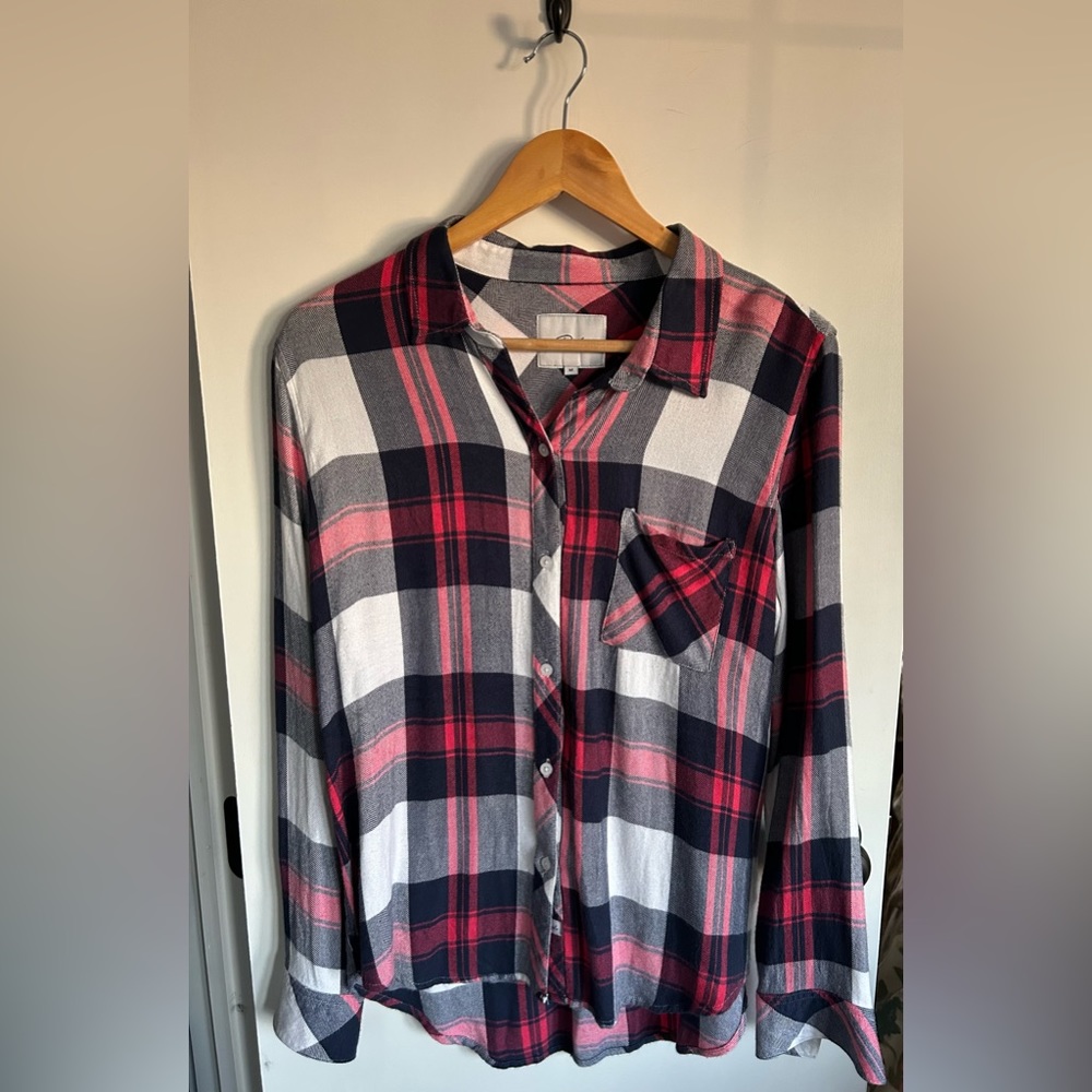 Rails top is size medium.